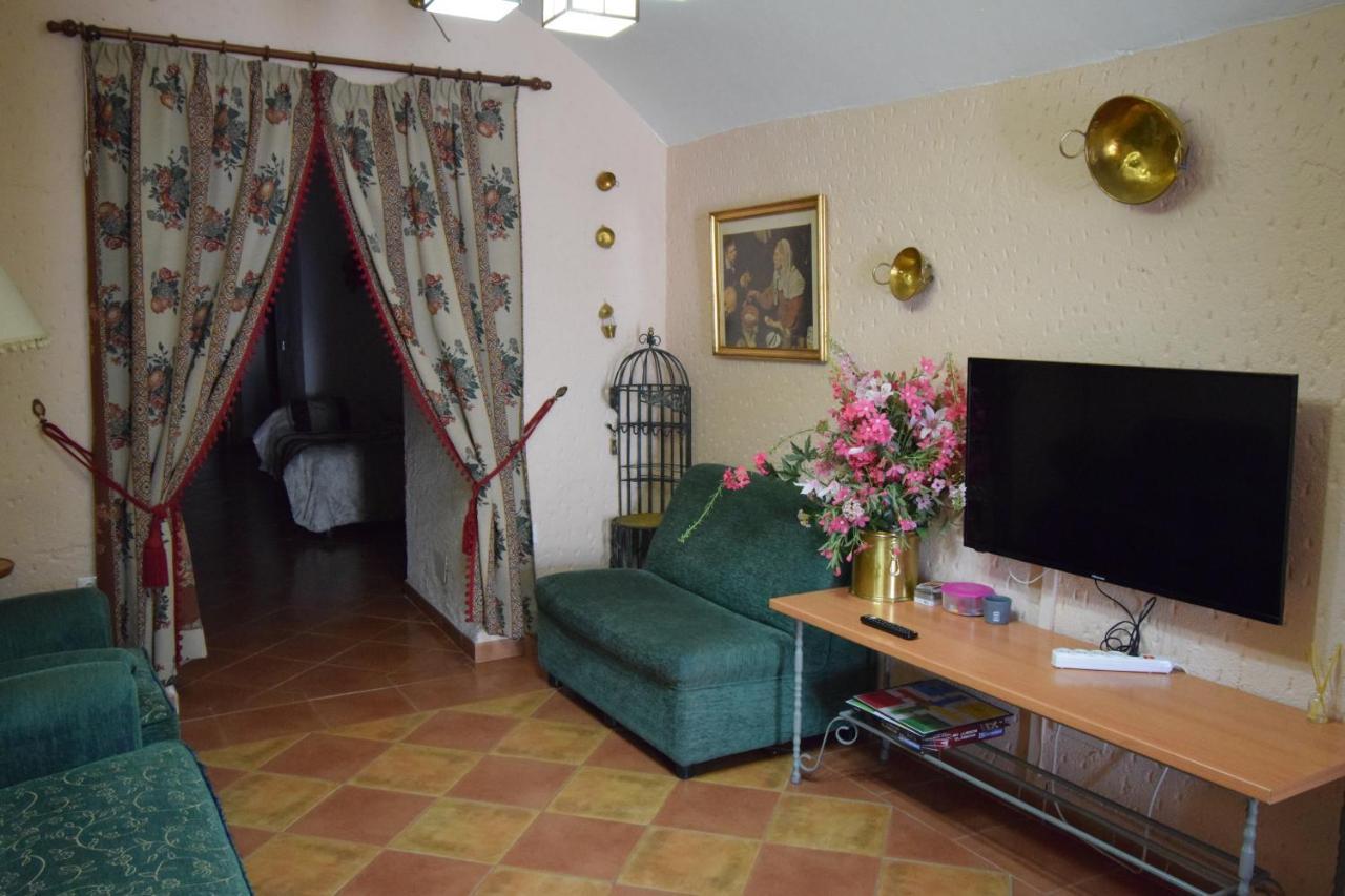 Apartamentos Horno Y Casa De Dulce Purullena Exterior foto
